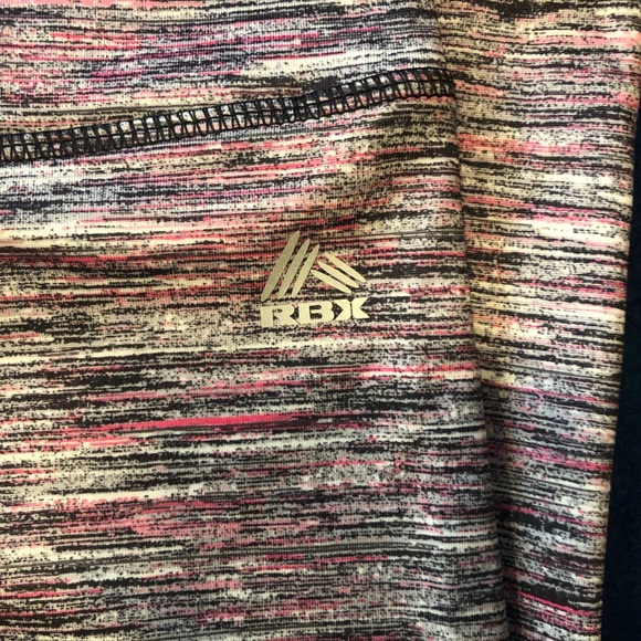 Capri & Tank Top Set - Picture 3 of 4